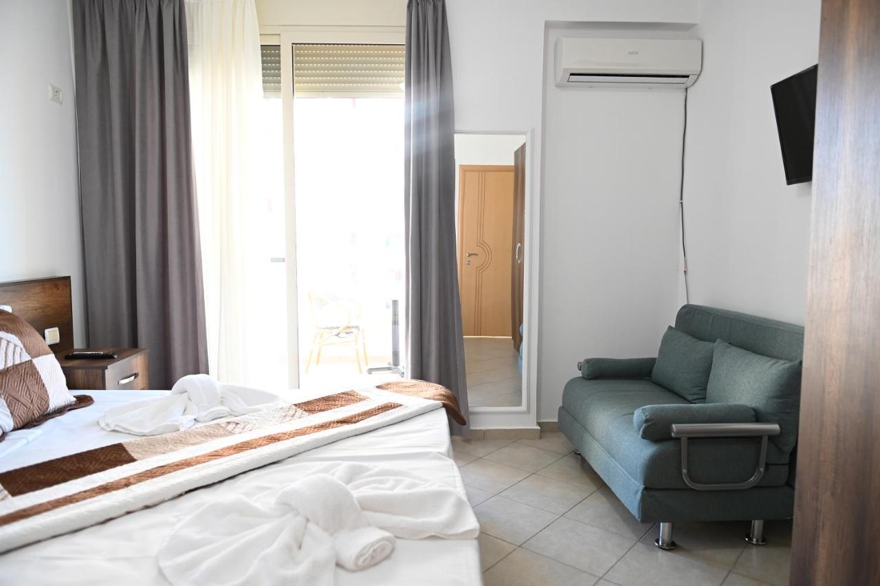 Vila Oxinn Kryemëdhej Εξωτερικό φωτογραφία