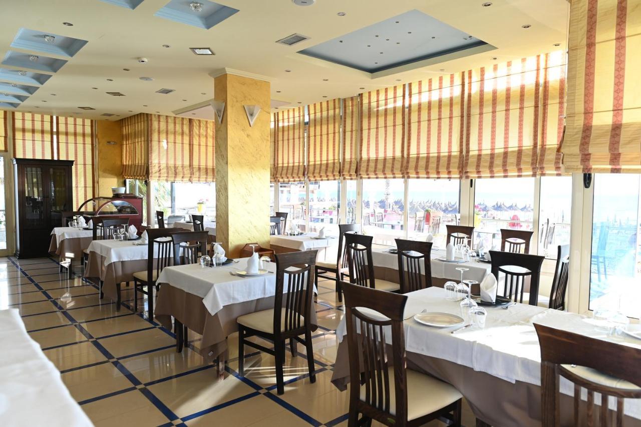 Vila Oxinn Kryemëdhej Εξωτερικό φωτογραφία